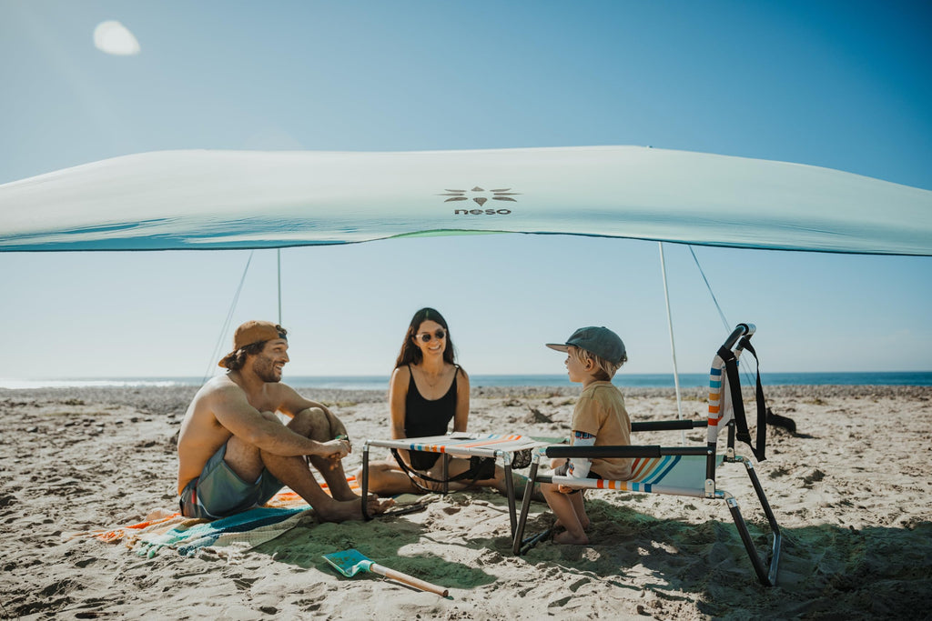 Lightweight Portable Foldable Beach Table with Cup Holder V522